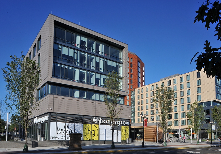 RUTGERS UNIVERSITY APARTMENTS